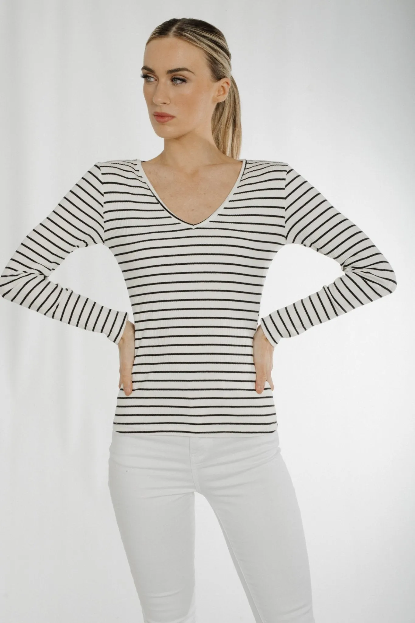 Ally V-Neck Stripe Top In White & Black