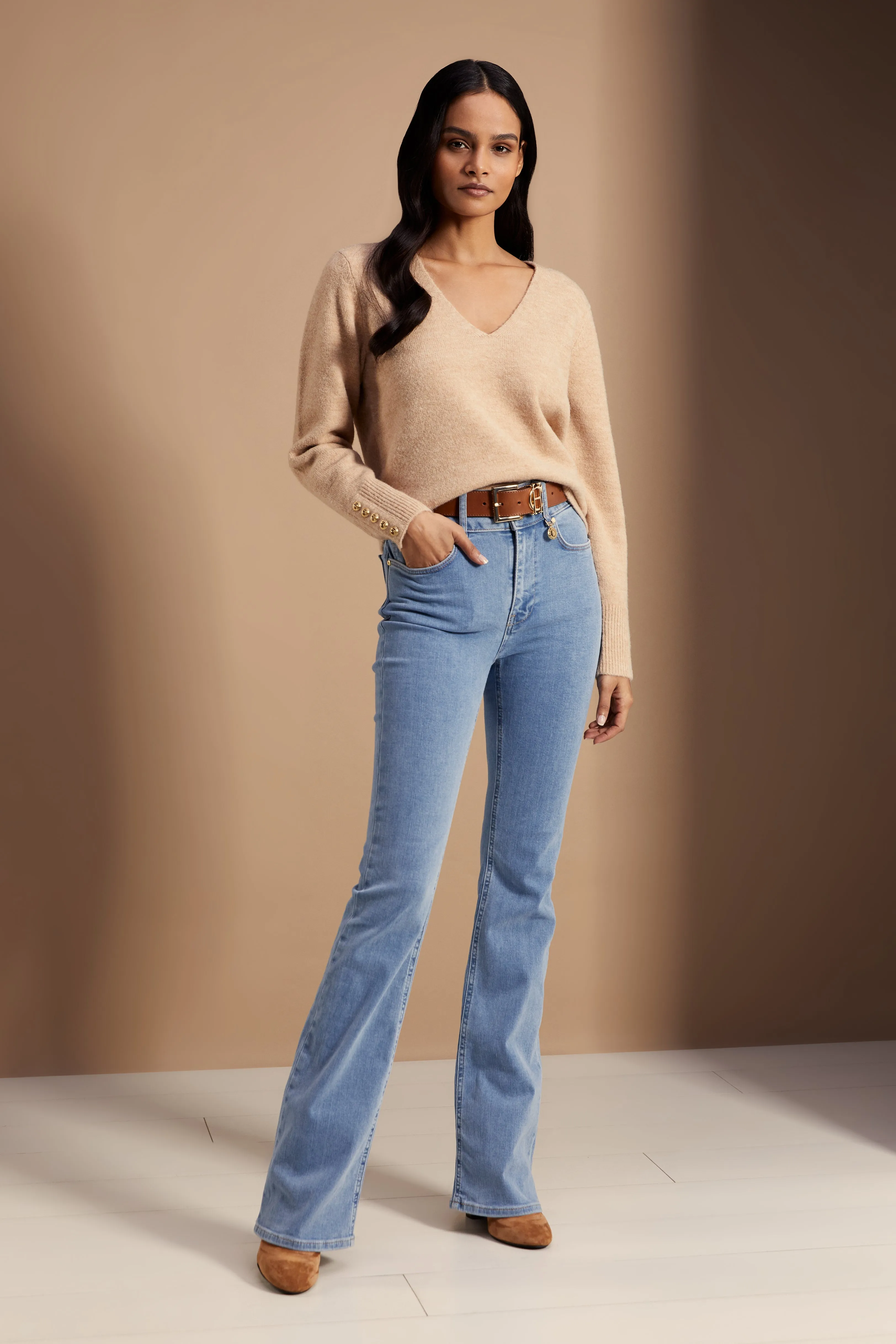 Berkeley V-Neck Knit (Camel)