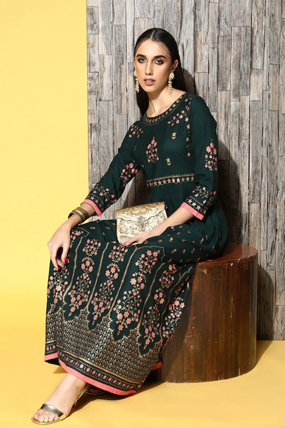 Ishin Women Green Printed Anarkali Kurta