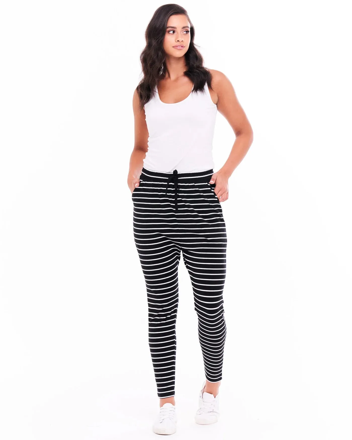 Jade Pant By Betty Basics - Black Stripe