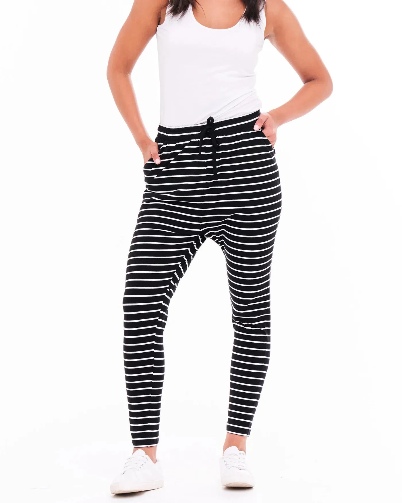 Jade Pant By Betty Basics - Black Stripe