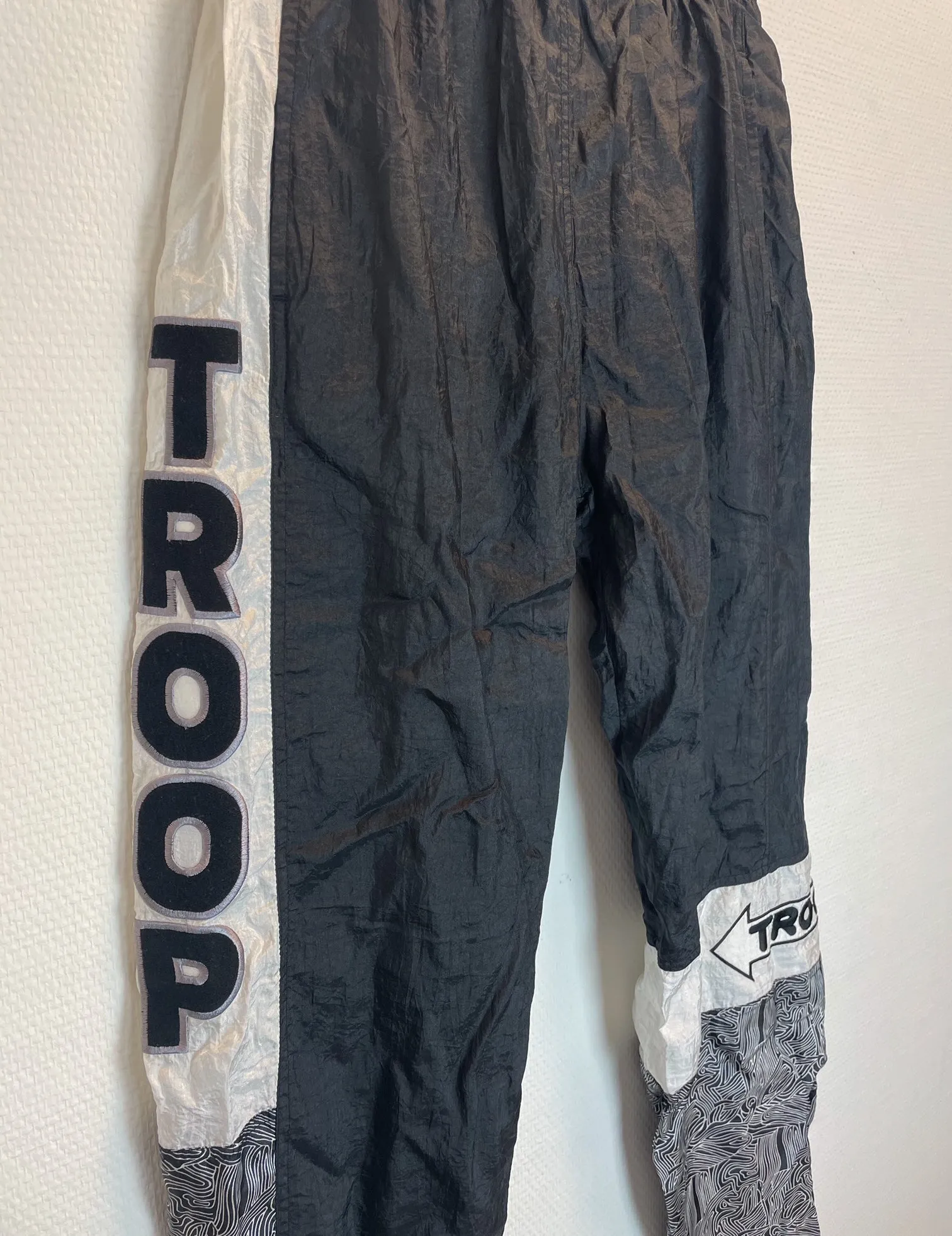 RARE Troop Jogger L